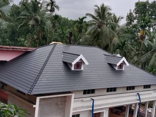 Ceramic roof tile detail